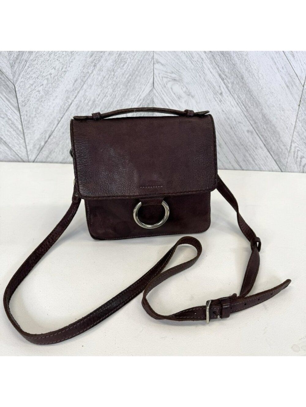 Roots Canada Vintage Brown Leather Crossbody Bag Purse O-Ring Flap Boho Y2K